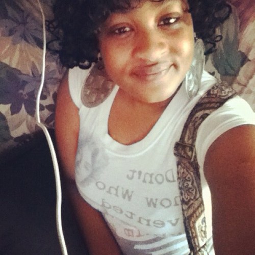 .fuxk ah bio, BITCH but since you LURKING gon push the FOLLOW me..!!