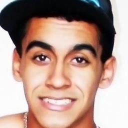 Presos e esqueçidos , mortos so deixamos saudades {...} ,  , Qer saber maais ? Segue Ai ;] ! *-*