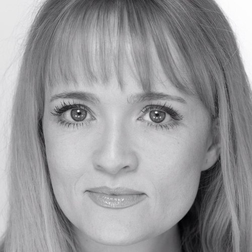 Actress, Mum, hard worker and chocoholic.