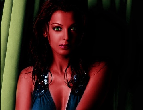 PaperworkSlayer's profile picture. I'm a Zeltron, obviously. Accredited captain, skilled secretary, and a fairly good bartender if I do say so myself. Services for hire. {RP Account}