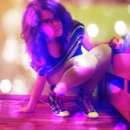 Solo me gusta divertirme, molestar, amo el skate y estudiar okno eso ultimo no