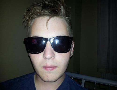 Hi im Luke =D