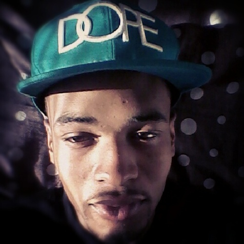 #ChicagoMusic Producer_Party Promoter_Artist & SongWriter#TeamScorpio #TeamLibra #NewMusic from #$plitP #CheckThisOut #OccupyRap http://t.co/nEEmIG3q