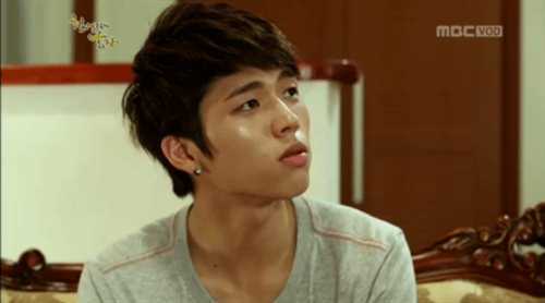 อันยองครับ  ผมเป็นบอทใหม่ ฝากเนื้อฝากตัวด้วยนะครับ *โค้ง*