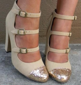 Boutique located in LA Based Online Boutique showcasing the Hautest styles in fashionable, edgy & MUST HAVE pieces.
