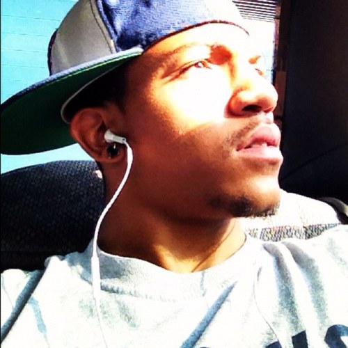 ITZSaunders's profile picture. Live life to the fullest