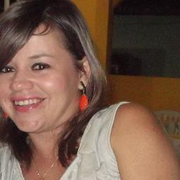 Sou SAGITARIANA,uma menina carinhosa,apaixonada e muito feliz!!!!!!!