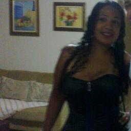 Sou como sou, que ninguem me invente e nem por um momento me deseje diferente!!
