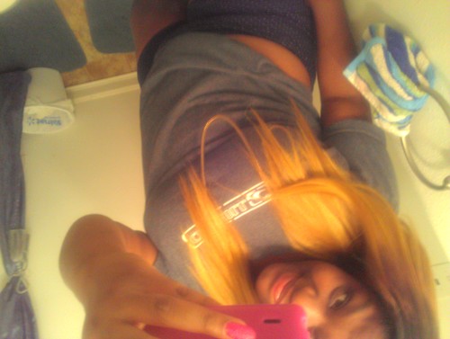 Don't need a Bio !. Follow Me on Instagram @teeyaaa_monaeee