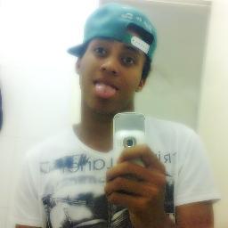 ' heeeei eu amo mtmt esse mlk ai, o maaais lindo, meu melhor, o unico que me entende e me apoia :3 Teamo mtmt e pra sempre meu nego p. @_tuutti