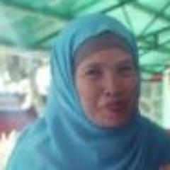 bojo mek siji ngguaplek-i pisan
anak karek limo pating pecothot
putu ijik enem ndhagel-ndhagel ..
