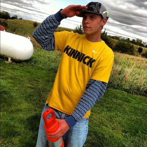 matt22tucker's profile picture. Livin' the dream. Go Hawks!!