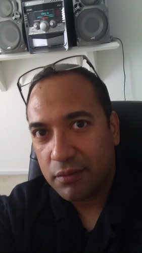 azapata66's profile picture. 