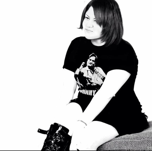 AprilMaxina's profile picture. I'm an insomniac who takes photographs of stand-up comedians.