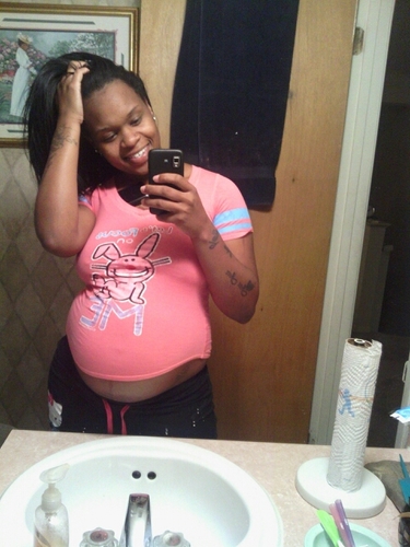 STAYN FOCUSD DOIN WATS BEST FOR ME AND MY KIDS! LETN BULSHYT FLY N THE WIND. CYLEI AND MY UNBORN DA ONLY ONES IM FOCUSD ON...
