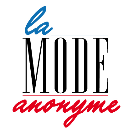Un blog anonyme mais bavard. Mode, beauté, design, cuisine, musique, lecture, cinéma, je partage avec vous tout ce qui me tape à l'oeil/oreilles/papilles.