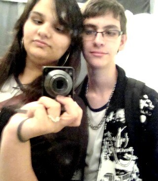 Ele é um idiota, retardado, burro, puto, vadio, mas é meu nego, meu irmãozinho *-* by: @OneDrugged_ ll Indiota da @JustRocker_, Irmão do @VinnieMelo