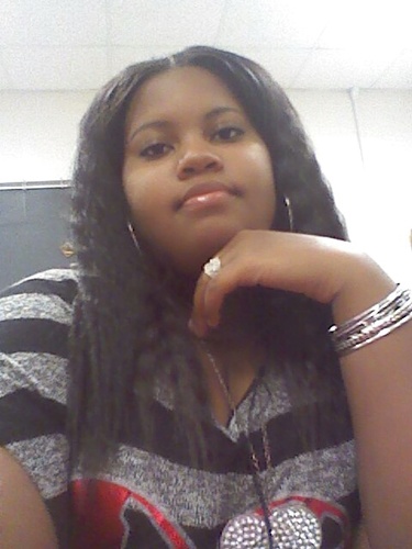 Im Alexxis........ i love #singing #drawing #volleyball im #silly and a #libra!