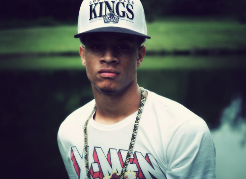 TreyIEat's profile picture. what my username say? all you need to know
follow me ladies! Mention me for a FollowBack