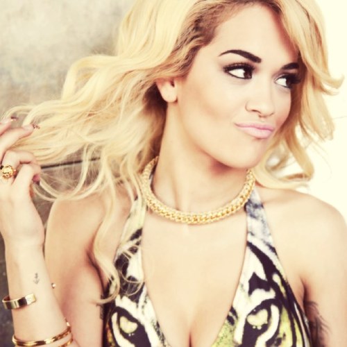 riotfalse's profile picture. the one and only.