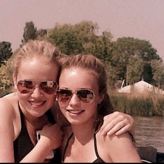 AnnieekSx's profile picture. 