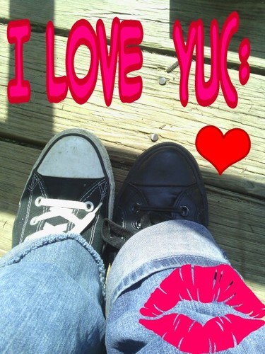 iluhhyourface's profile picture. hey im jenn i currently live.in Mississippi soon. moving.to Vegas(: