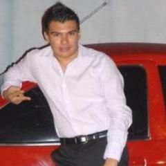 Nacido en Cancún hace 33 años, #emprendedor, apasionado por la cultura y las artes , la música , los viajes ! y preocupado por Ciudad natal