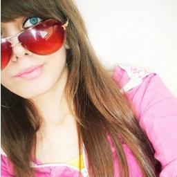 Sou rica? Sou. Sou linda? Sou. Sou perfeita? Sou. Sou patricinha? Sou, com muito orgulho ;* Não gosta de mim? Foda - se. Bjookas ao recalque ;* ;* ;*