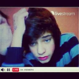 AmoreDoTutu's profile picture. FC do @tutu_dillenburg. Eu dizia ''Para de se iludir garota, príncipe não existe.'' Então eu conheci o Tutu...*-----*. Dona: @Leticiapiress_