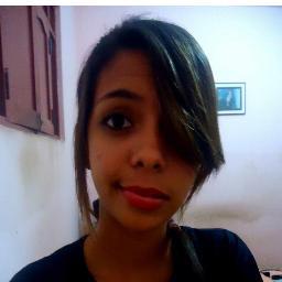 16 anos ~ ♥Flamenguista~♥ Escorpiana~♥solteiira~♥naum sou loira mais sou burra~♥sou a menina dos olhos de DEUS~♥uma mistura de carioca com paraibana~♥