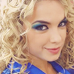 Distância nenhuma muda o amor que tenho por você minha princesa, eu te amo muito @Lua_Blanco s2... since : 25.11.11 / Madrinha : @VicioNaLua ;*