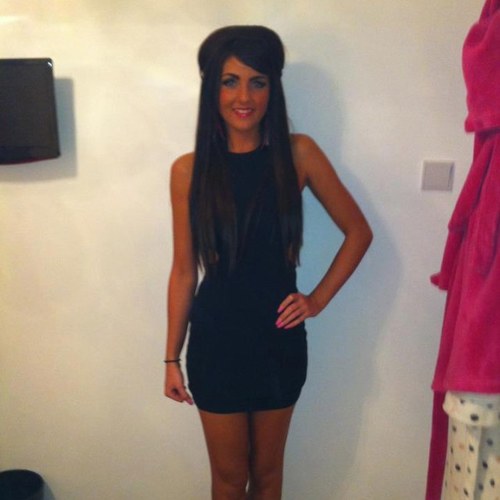 aka Tashaaa ;) xxx Y-EYE PET ;) xxx looking for lots of followers!! and also that Mr Right ;) hehe xxx