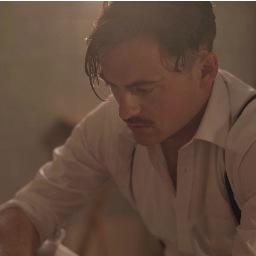 Raconteur / Bon Viveur / Acteur
http://t.co/Jh4OsSb3D3
http://t.co/7d5uovTuc4