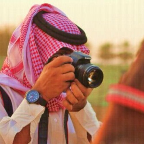 طالب جامعي ،، هلالي الميول ،، مواليد 1992 ،،                       اعشق الشعر،، ومتذوق له ،، واكتبه احياناً ،،                           (( يشرفني متابعتكم ))