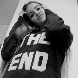 juli_cobain's profile picture. 