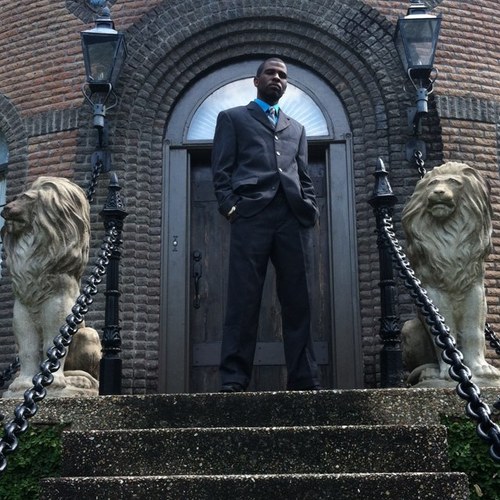 JackPhrost22's profile picture. I keep the cape in the back...don't worry the s stay across the chest!!