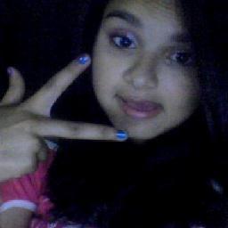 Sim eu amo um menino com o apelido estraho ( Kidrauhl ) , um menino que tem medo de cogumelos , que trolla suas beliebers :9