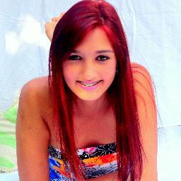 A vida é uma peça de teatro que não permite ensaios. Por isso, cante, chore, dance, ria e viva !!