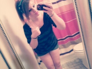 # team single #team dont give a fuck #team bad bitch #team follow back