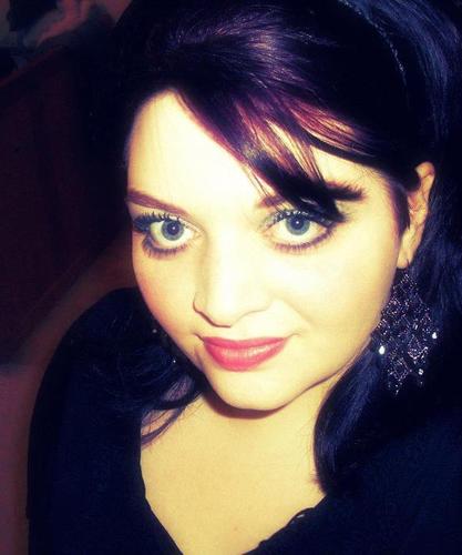 PomMom88's profile picture. 