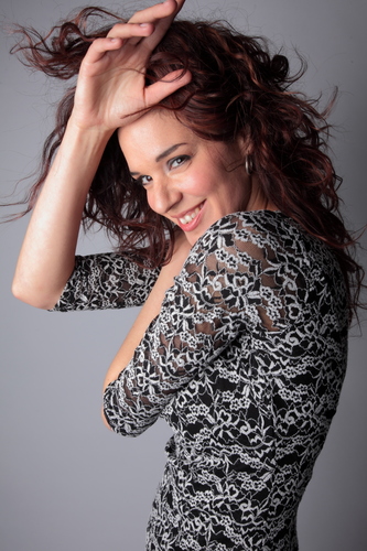 MissJulieDionne's profile picture. Animatrice -maître de cérémonie, comédienne et fille comique .