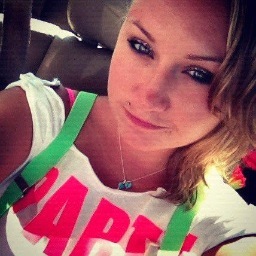 uhhlexisk's profile picture. Imperfection is beauty, madness is genius, and its better to be absolutely ridiculous than absolutely boring. ♥Doing my part to keep the world beautiful