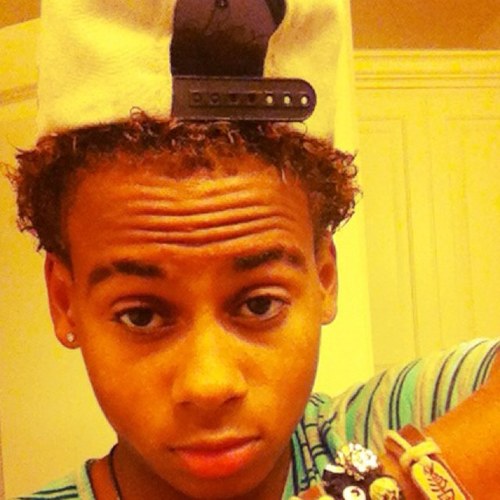 ™#ToThePoint.....#VG••SWAG ~G.M.Boyzz ® Gone Stay Above All BS•• So Press Follow ❕ ~ Vogue™ ✨