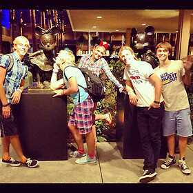 I love r5,one direction,cody Simpson,Justin Bieber,Austin Mahone, Follow me Nd I'll follow back