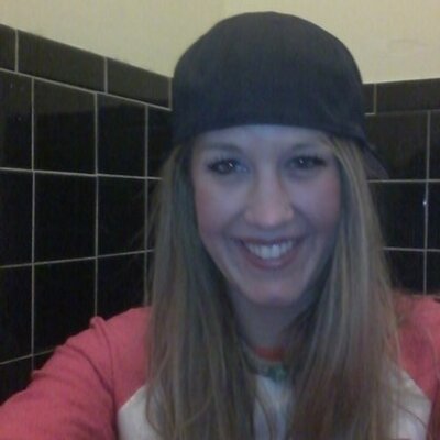 Profile Picture of Maggie Hollingsworth (@magznic) on Twitter
