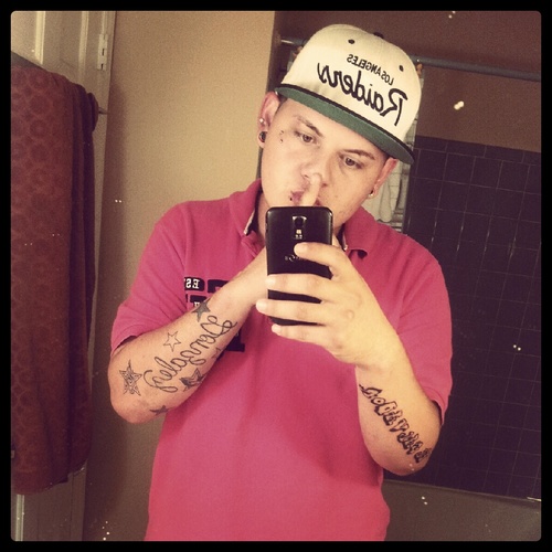 todo me bale vrga (; ( mentiras c; )