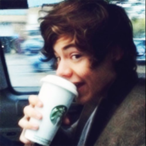 Bienvenidas chicas(os), aquí podrán conocer mas, mucho mas sobre 1D. [Facts, Imaginas, Juegos...Todo en favoritos]♔Keep Calm And Love 1D.