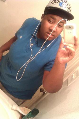 im jss ah real ass niqa point blnk... #teamgoofy #teamsensitive #teamprettyboi #teamsponqebob #teamaeropostle #teamgay #teamswaqq #teamladysman #teambball