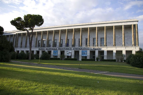 Museo Nazionale #Preistorico #Etnografico Luigi Pigorini. Il Museo è ordinato in due settori espositivi permanenti dedicati all'Etnografia e alla Preistoria.