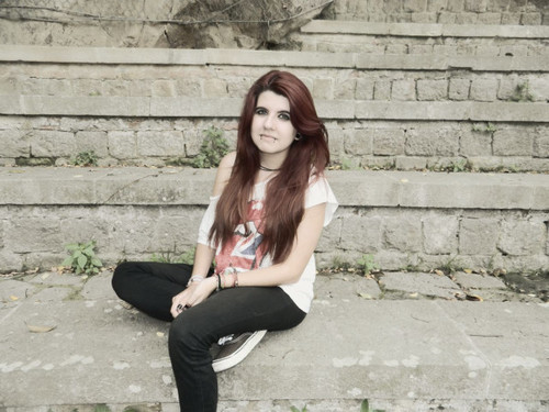 MiriamVlogsFans's profile picture. Club de fans creado para @MoonCaves, vloggera. Casi matamos a Miriam. HAHAHA